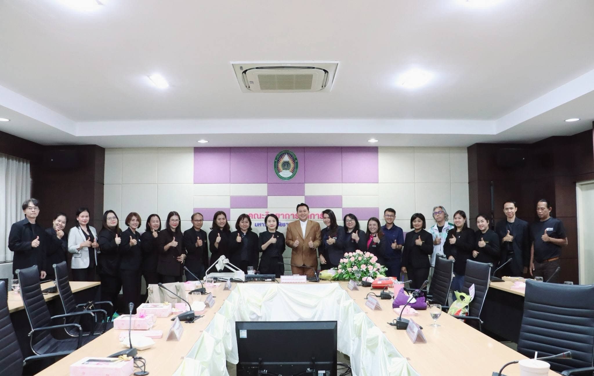 คณะวิทยาการจัดการ มรภ.สุรินทร์ ศึกษาดูงาน เสริมศักยภาพผู้นำและสร้างเครือข่ายความร่วมมือ