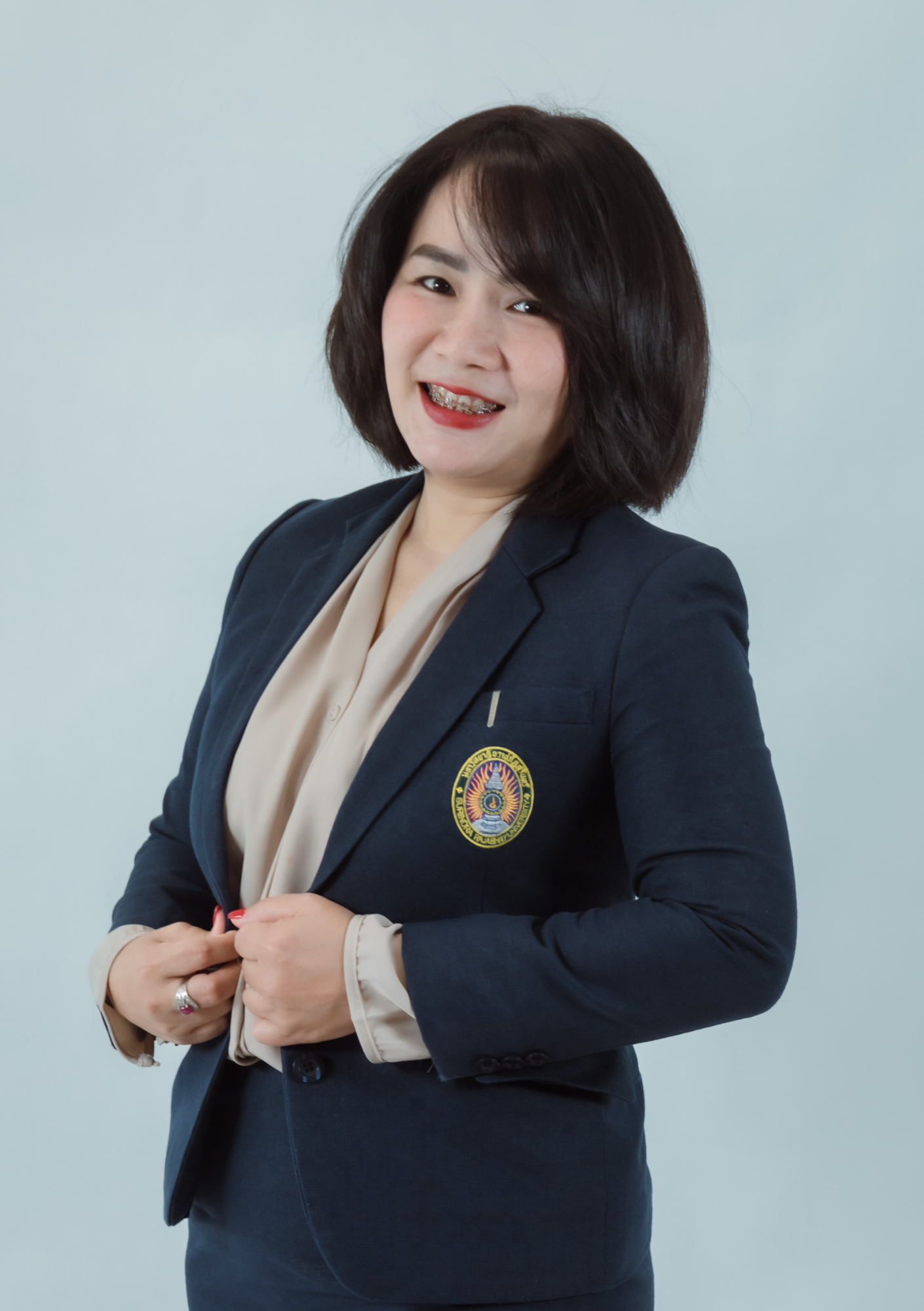 ฐานิดา  วิริยะคามินทร์